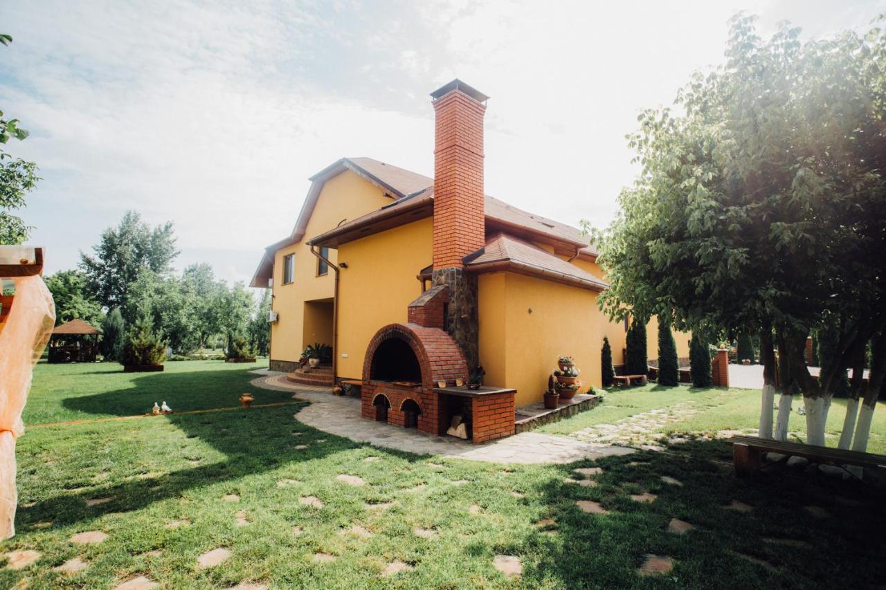 Sunrise Boutique Hotel Berehowe Exterior foto